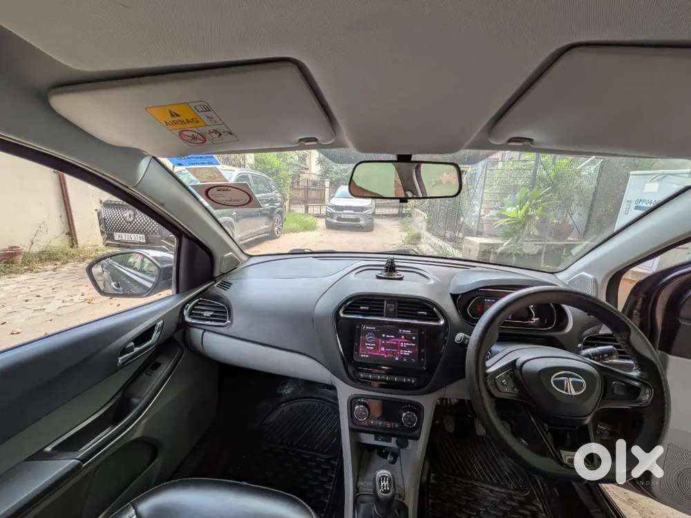 Tata Tiago 1.2 Revotron Petrol Manual 2021(top Model)