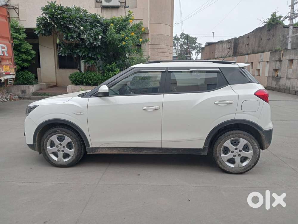 Mahindra Xuv300 W6, 2023, Petrol