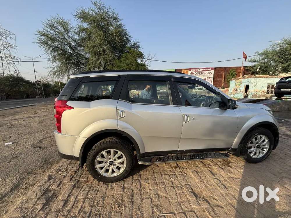 Xuv500 Mahindra  2017 Diesel 117000 Km Driven