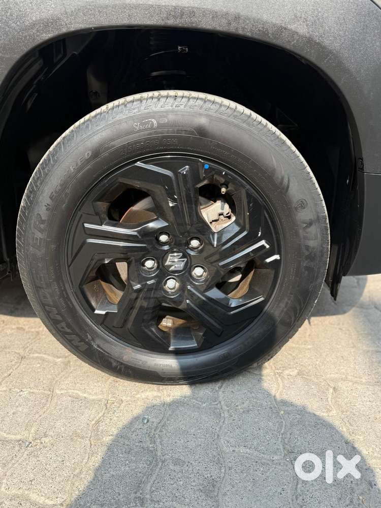 Maruti Suzuki Brezza 1.5 Zxi Smart Hybrid, 2022, Petrol
