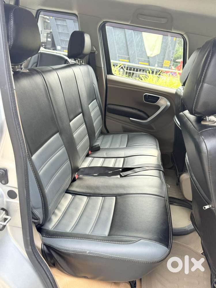 Mahindra Tuv 300 T8, 2016, Diesel