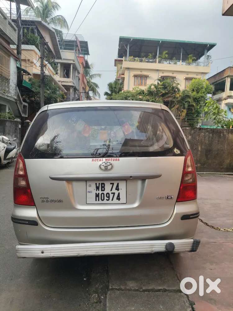 Toyota Innova Diesel 8 Str