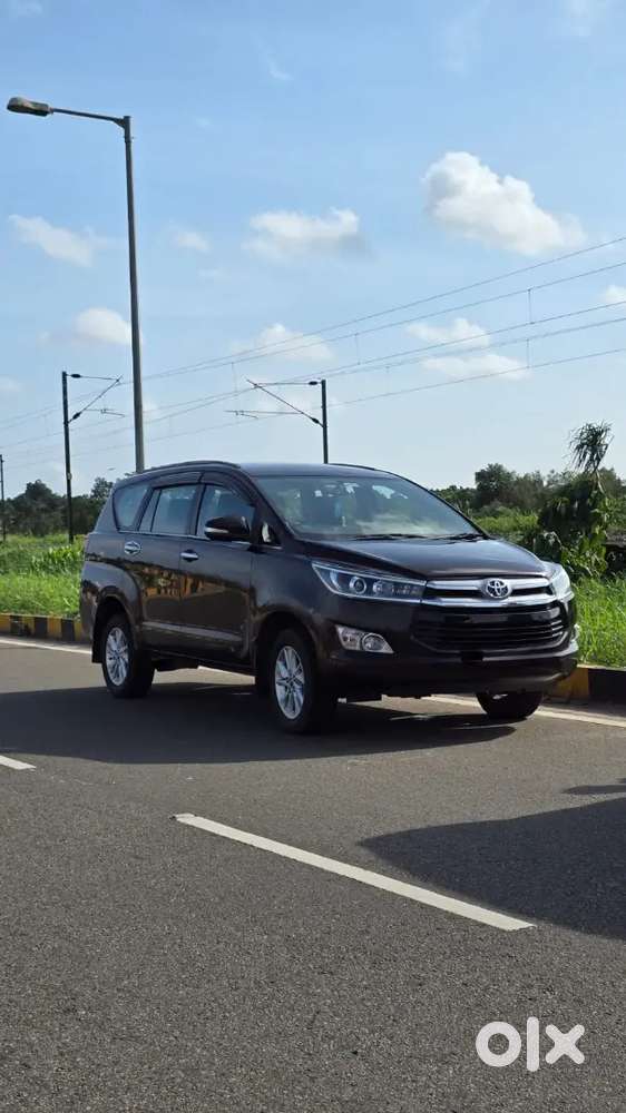 Toyota Innova Crysta 2017 Diesel 170000 Km Driven Excellent Condition