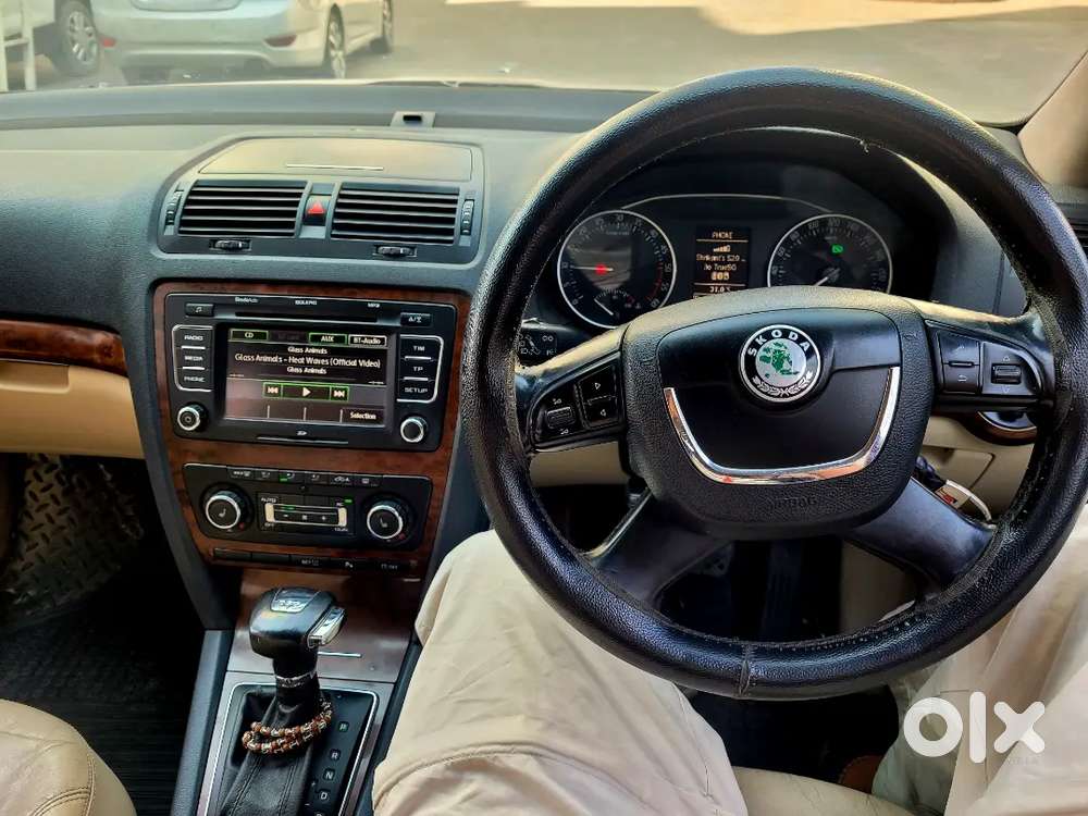 Skoda Laura 2013 Diesel Well Maintained
