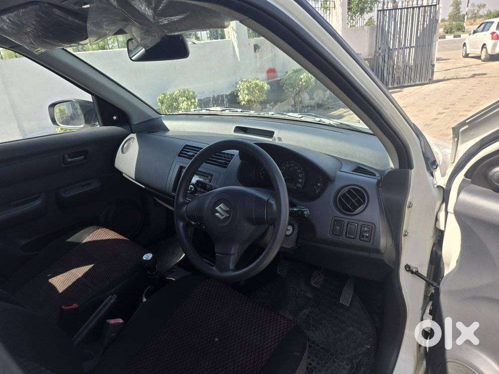 Maruti Suzuki Swift 2011-2014 Lxi, 2011, Petrol