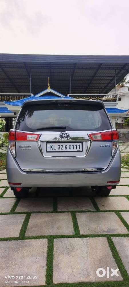 Toyota Innova Crysta 2.8 Z, 2016, Diesel