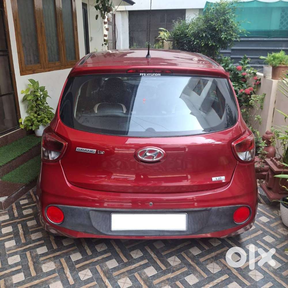 Hyndai Grand  I10 Petrol Manual First Owner For Sale
