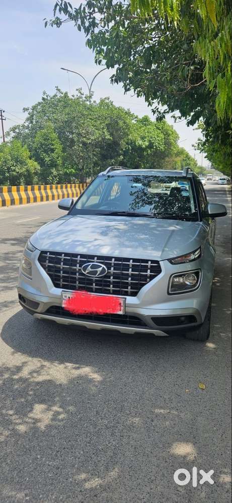 Hyundai Venue Top Model Well Maintained