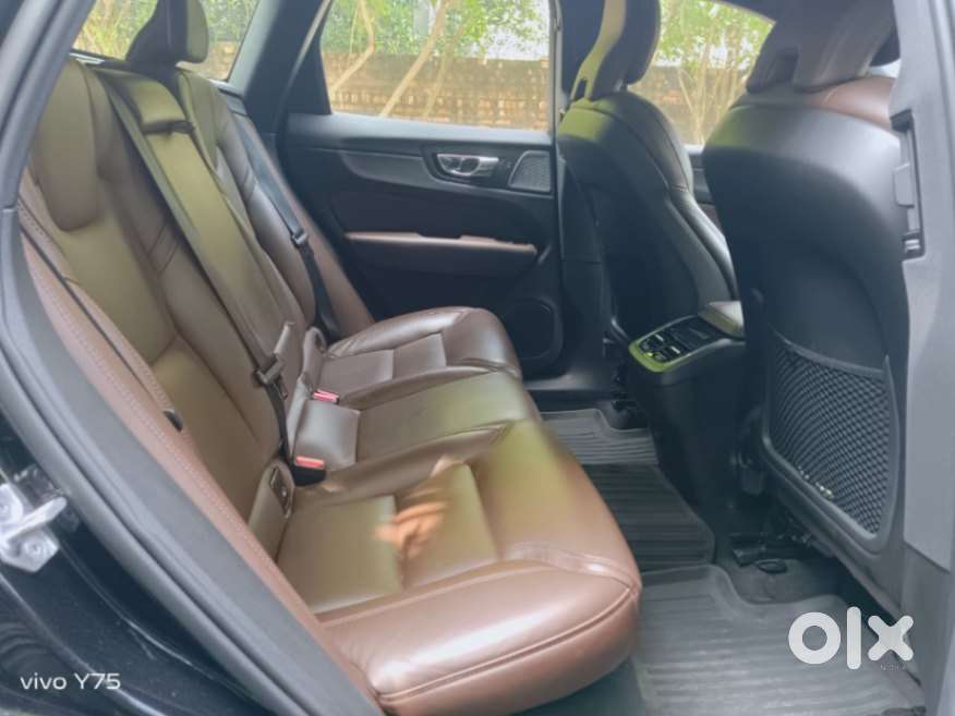 Volvo Xc60 D5 Inscription, 2022, Petrol