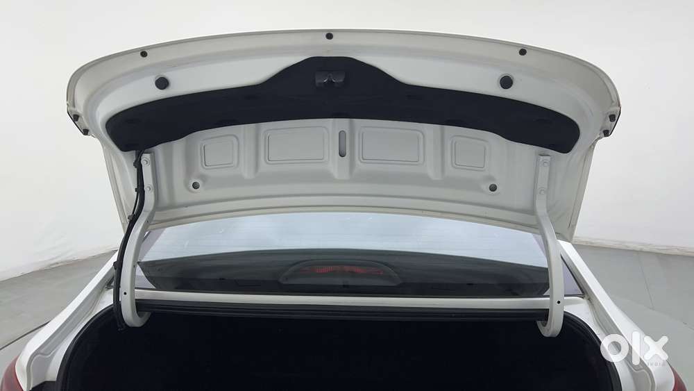 Hyundai Verna [2015-2017] Fluidic 4s 1.6 Crdi Sx (o) At, 2018, Petro..