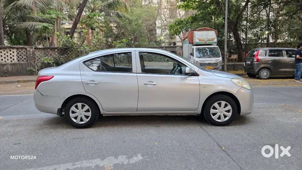 Sunny 2015 (automatic) 34,000km