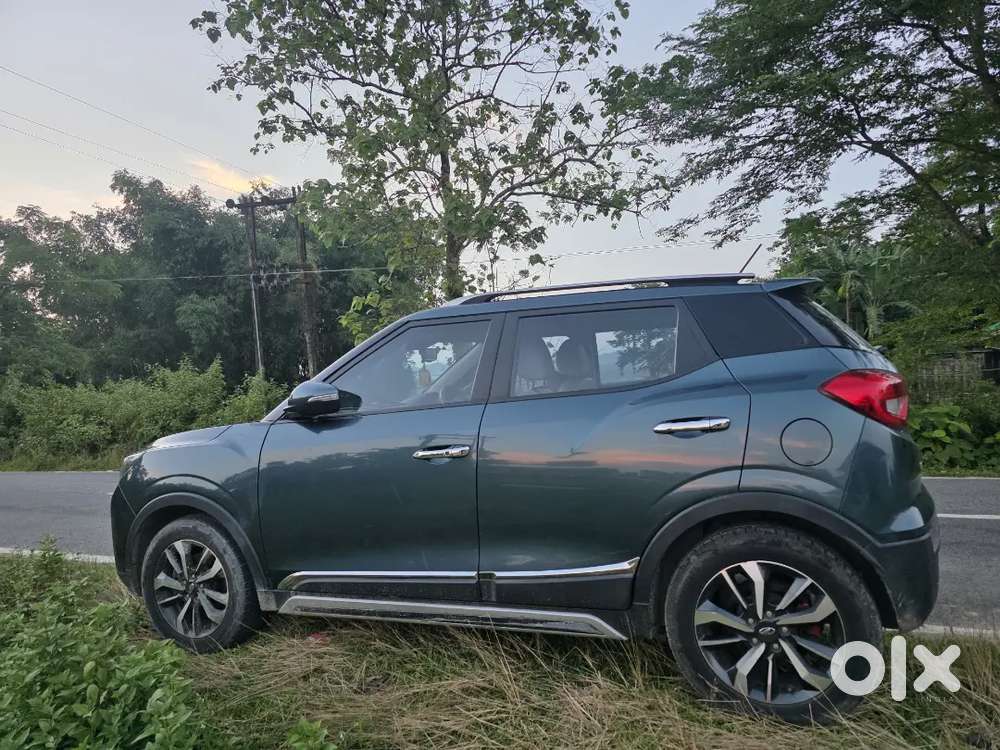 2019 Mahindra Xuv300 W8(o) Petrol | Top Model | As-07 Reg | Sunroof