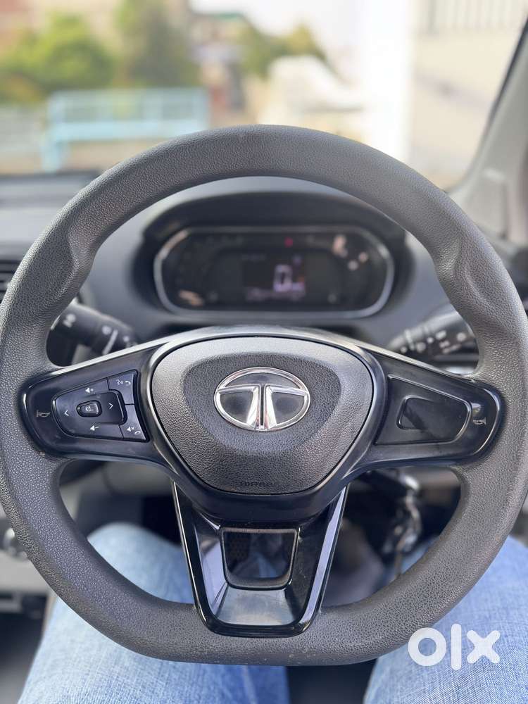 Tata Tiago 1.2 Revotron Xt (o), 2023, Petrol