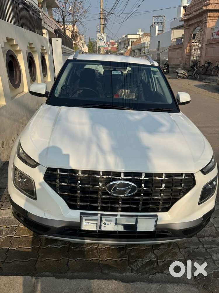 Hyundai Venue Diesel