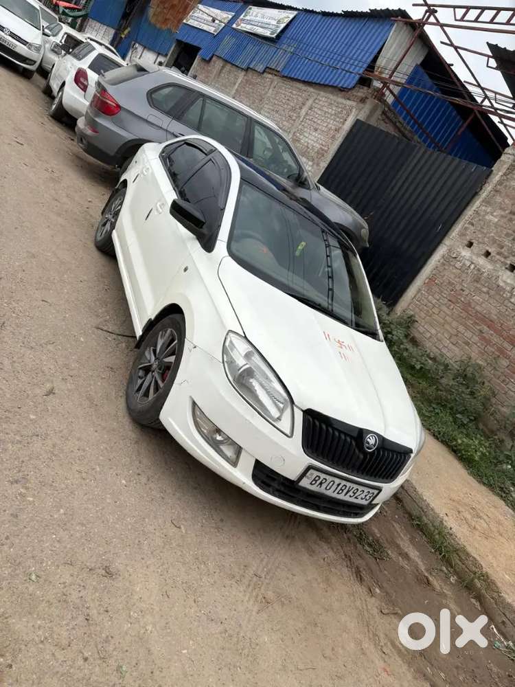 Skoda Rapid 1.6 Active 2014