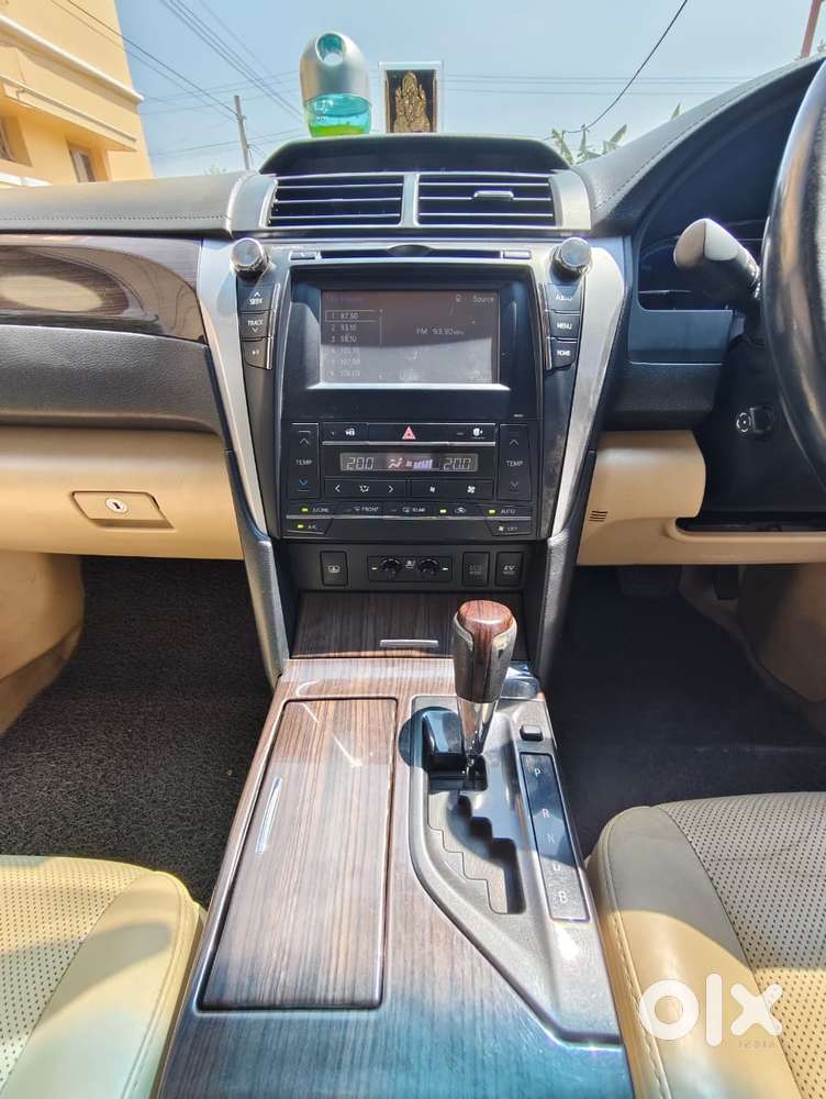 Toyota Camry [2015-2018] 2.5 L At, 2016, Petrol