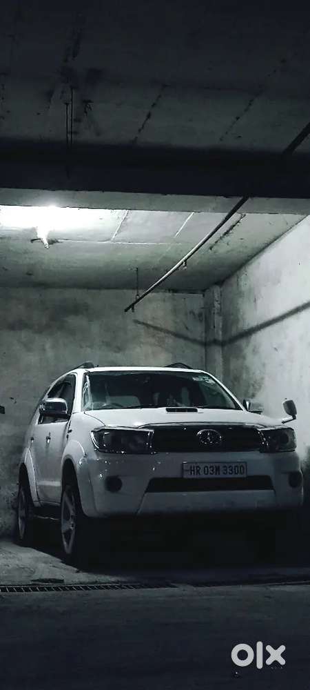 Toyota Fortuner 2011 Diesel Well Maintained