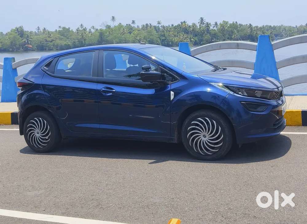 Tata Altroz Xm Plus 2022 December