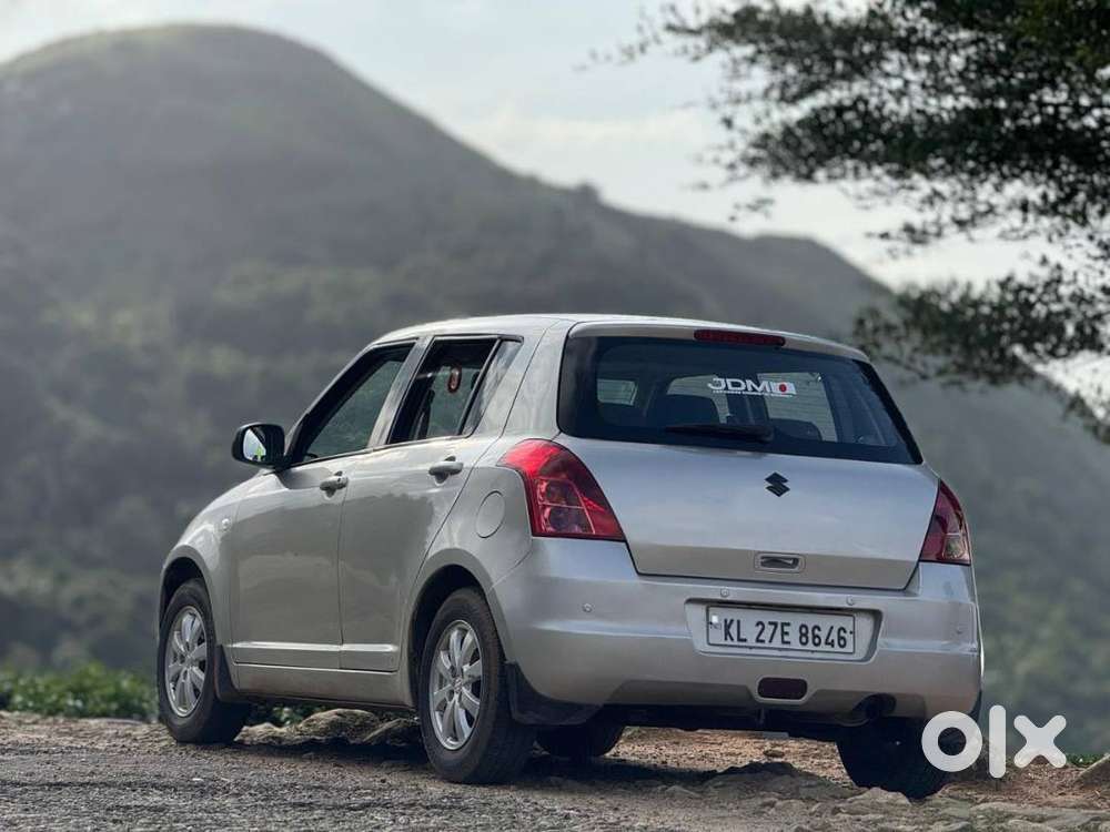 Maruti Suzuki Swift Zxi 2008 Petrol Well Maintained