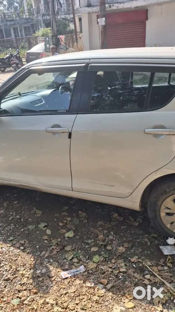 Maruti Suzuki Swift 2011 Petrol Manual 2nd Owner