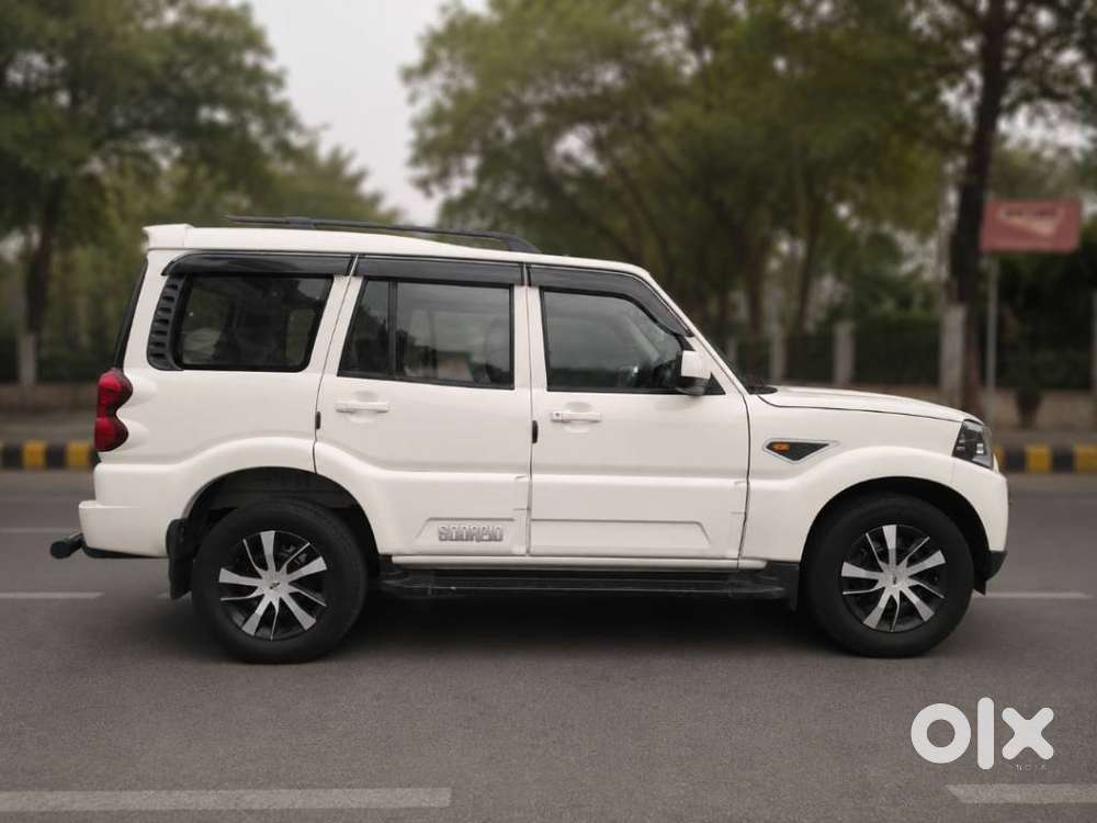 Mahindra Scorpio S6 Plus, 2016, Diesel