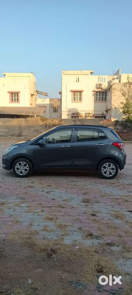 Hyundai Grand I10 2013-2016 Sportz, 2014, Petrol