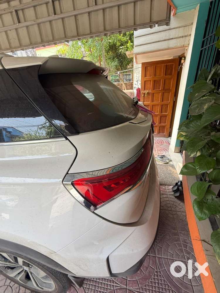 Mg Hector 2025 Petrol 2700 Km Driven