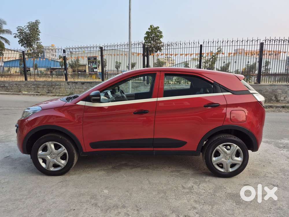 Tata Nexon 1.2 Revotron Xm, 2020, Petrol