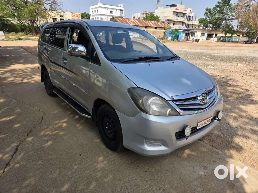 Toyota Innova  2009 Diesel 198000 Km Driven