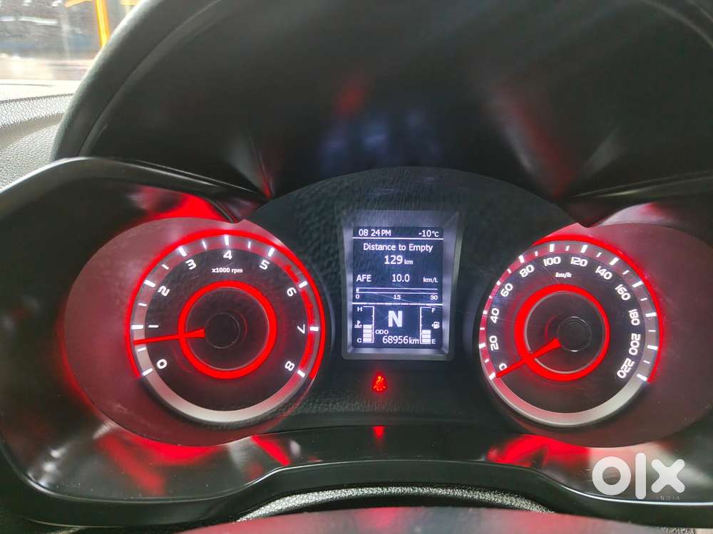 Mahindra Xuv300 1.2 W6 Amt Petrol, 2022, Petrol