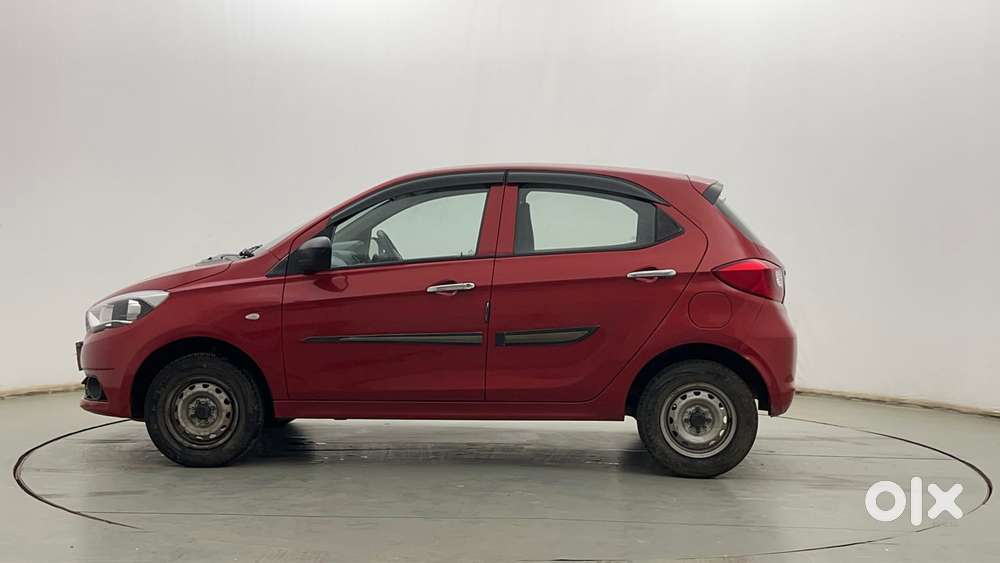 Tata Tiago Xe, 2019, Petrol