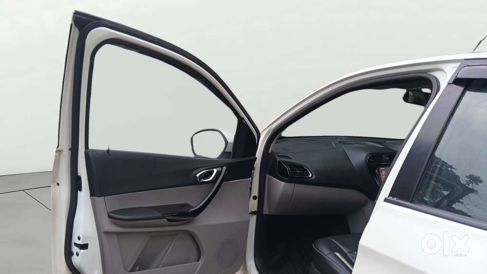 Tata Tiago 1.2 Revotron Xz Plus, 2019, Petrol