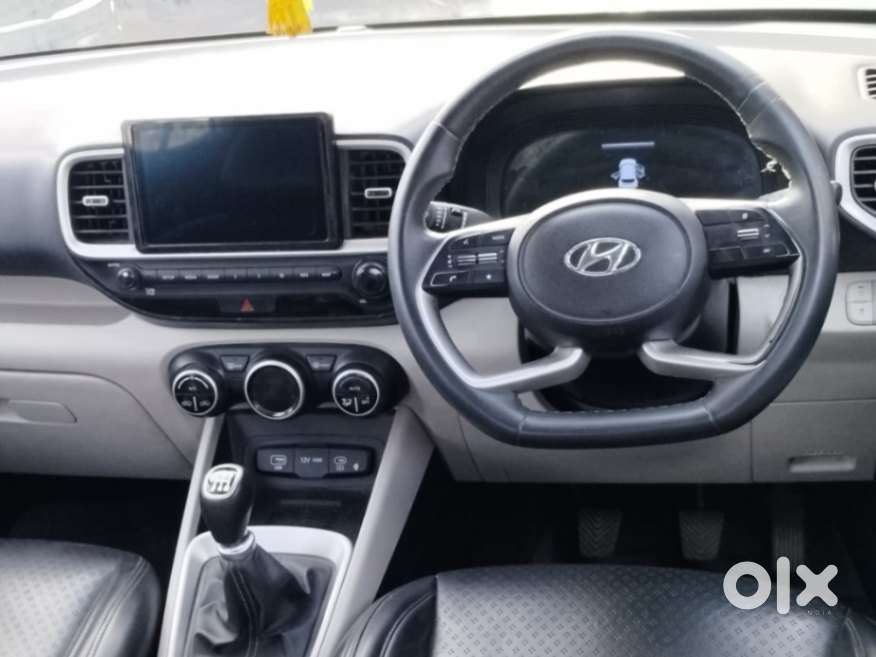 Hyundai Venue Sx Mt, 2023, Petrol