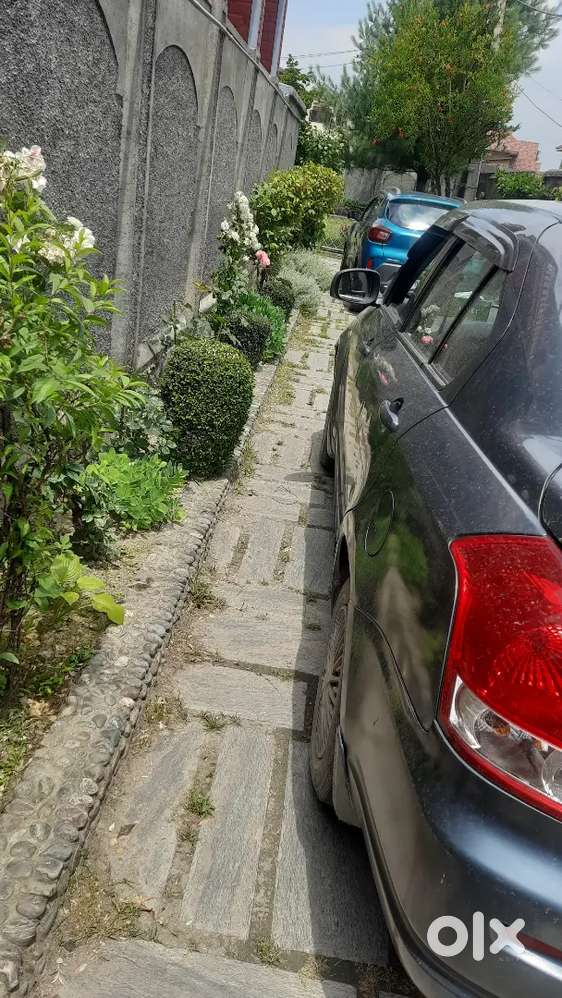 Maruti Suzuki Dzire 2011 Petrol 145000 Km Driven
