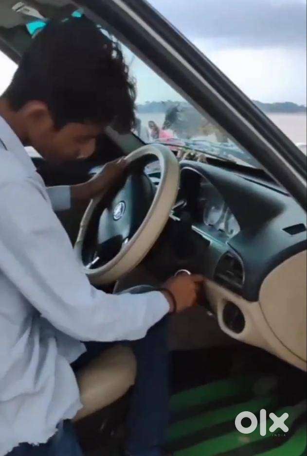 Tata Safari Storme 2013