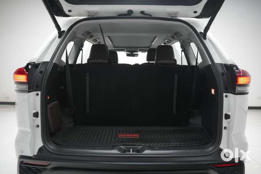 Toyota Innova Hycross 2.0 Zx Hybrid 7 Str, 2023, Petrol