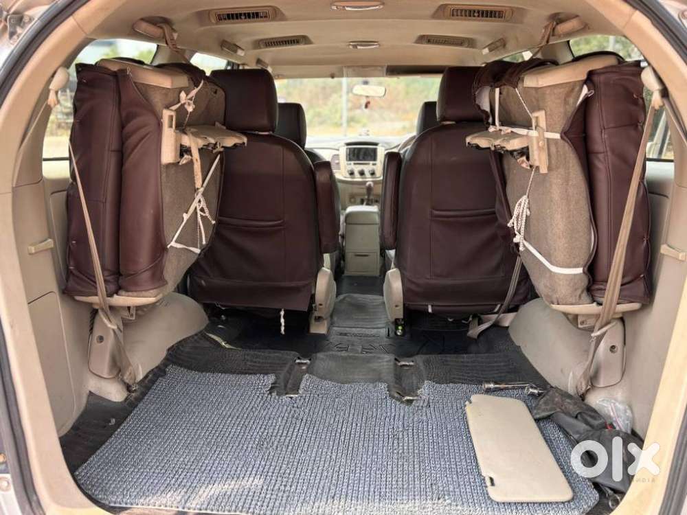 Toyota Innova 2.5 G (diesel) 8 Seater, 2013, Diesel