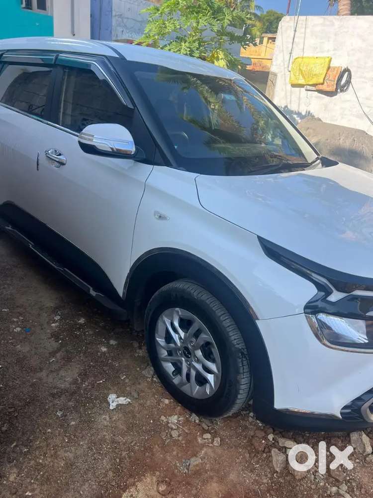 Kia Carens 2024 Diesel Well Maintained