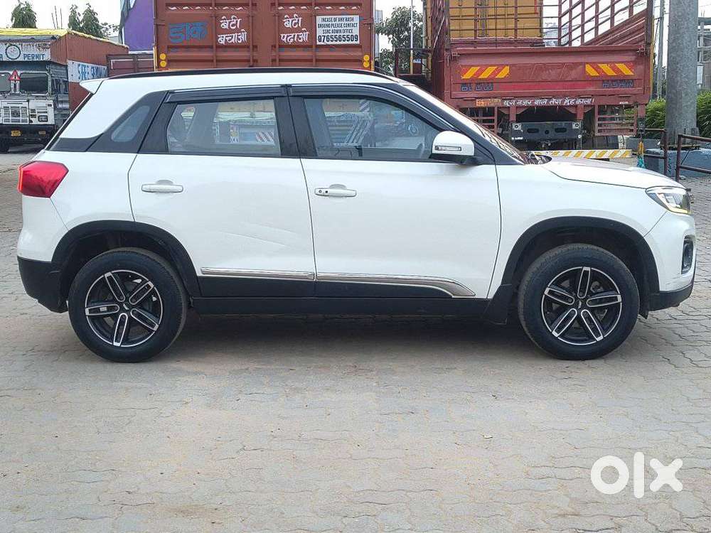 Maruti Suzuki Brezza 1.5 Zxi Smart Hybrid, 2020, Petrol