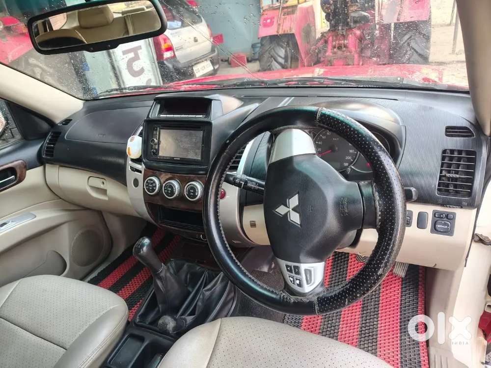 Mitsubishi Pajero Sport 2015 Diesel 91000 Km Driven