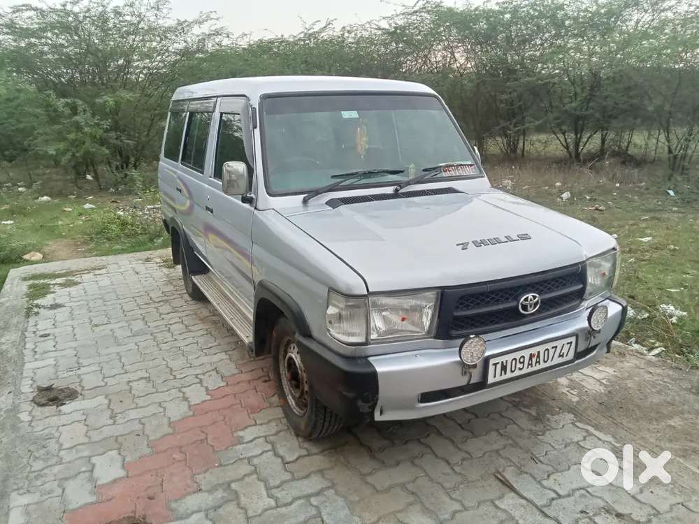 Toyota Qualis 2002 Diesel 100000 Km Driven