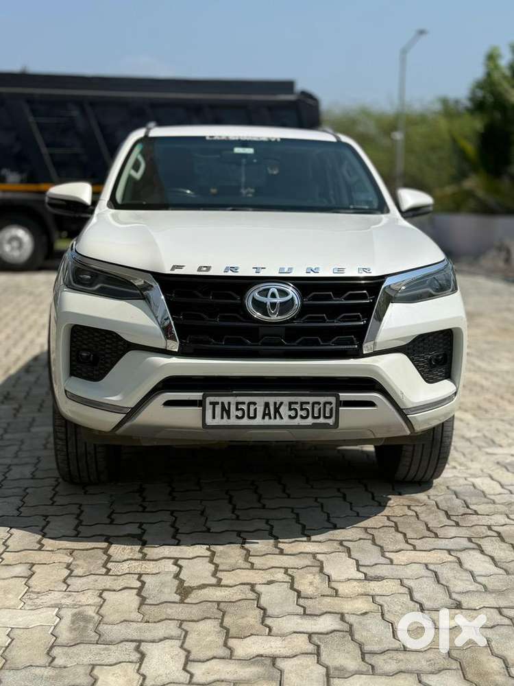 Toyota Fortuner 2022 Diesel Well Maintained