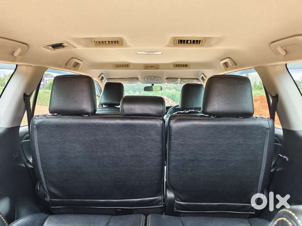 Toyota Innova Crysta 2.4 G Mt, 2023, Diesel