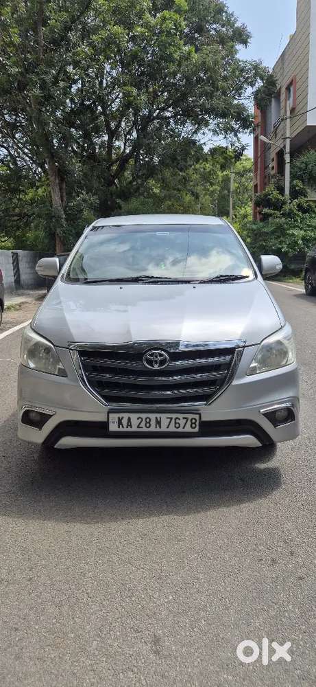 Toyota Innova 2013