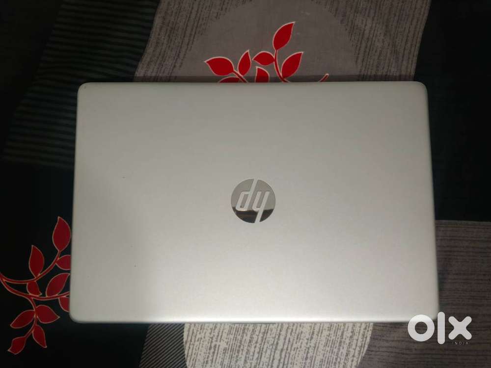 Hp 15 series laptop with SSD of 512gb ram 8gb 15.6 screen