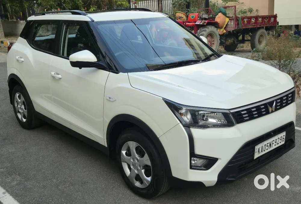 Mahindra Xuv300 W6 Diesel Manual With Sunroof,2022