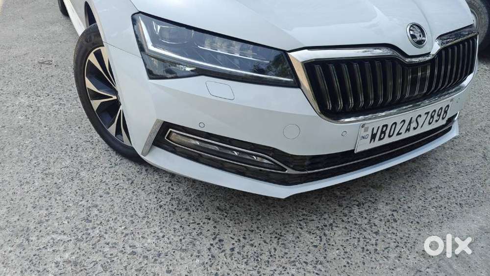 Skoda Superb 2.0 L&k Tsi At, 2022, Petrol