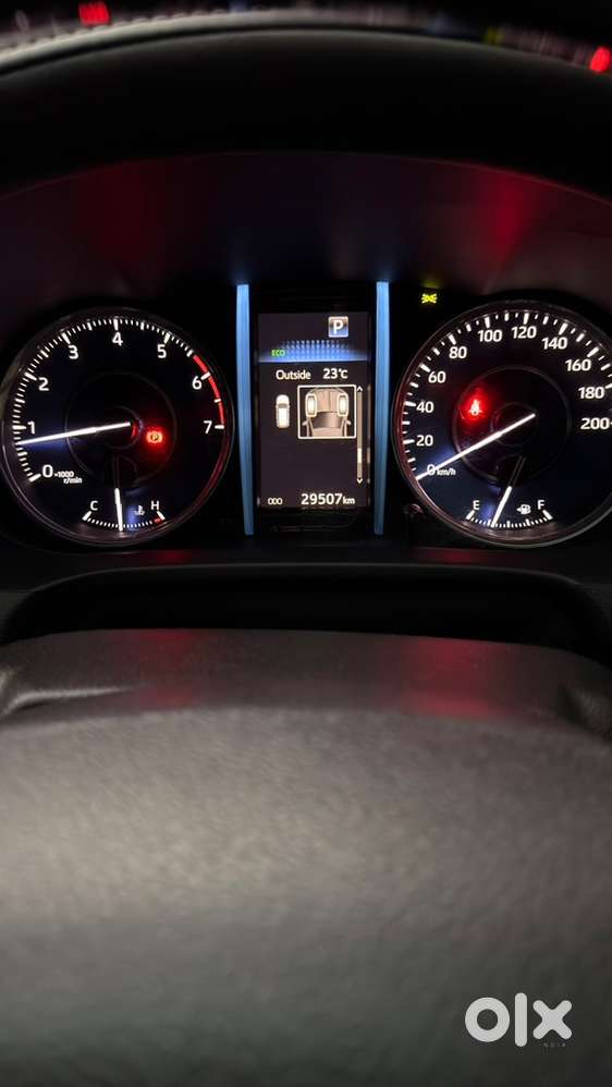 Toyota Fortuner 2022 At 2wd Petrol  29k Km  Genuine Suv
