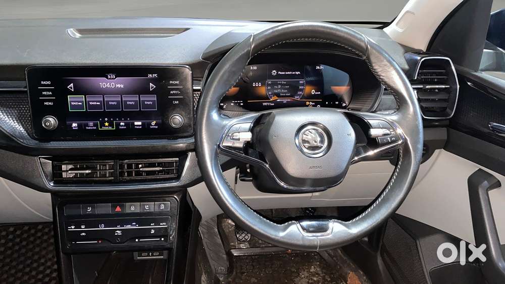 Skoda Kushaq 1.0 Tsi Style, 2023, Petrol