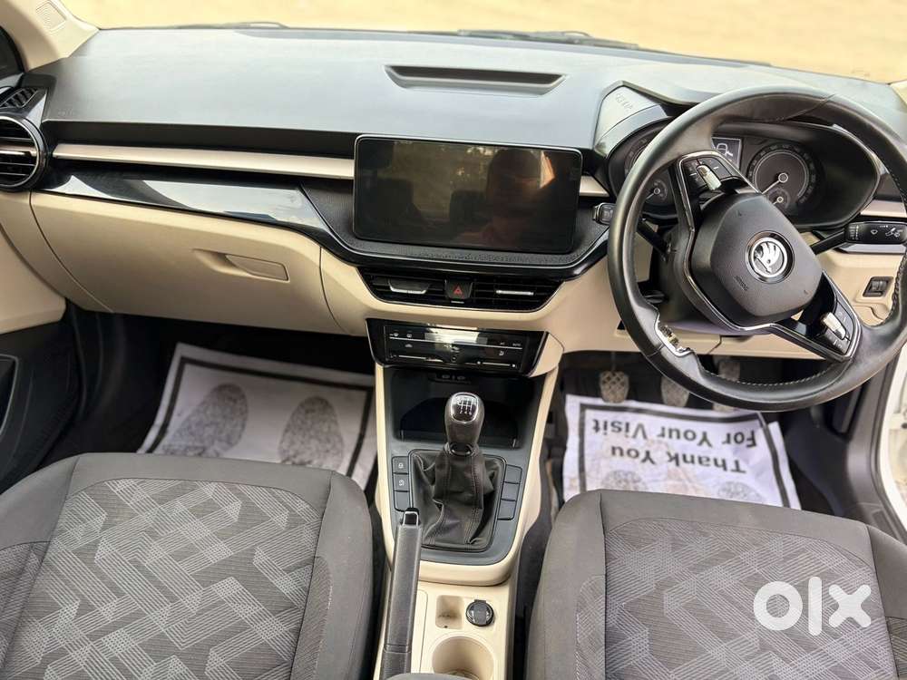 Skoda Slavia 1.0 Ambition Tsi, 2024, Petrol